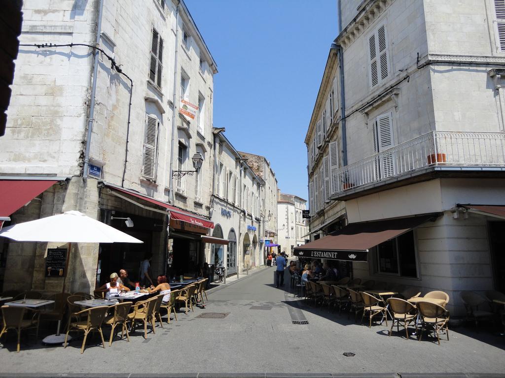 L' Appart Du Marche La Rochelle  Rom bilde